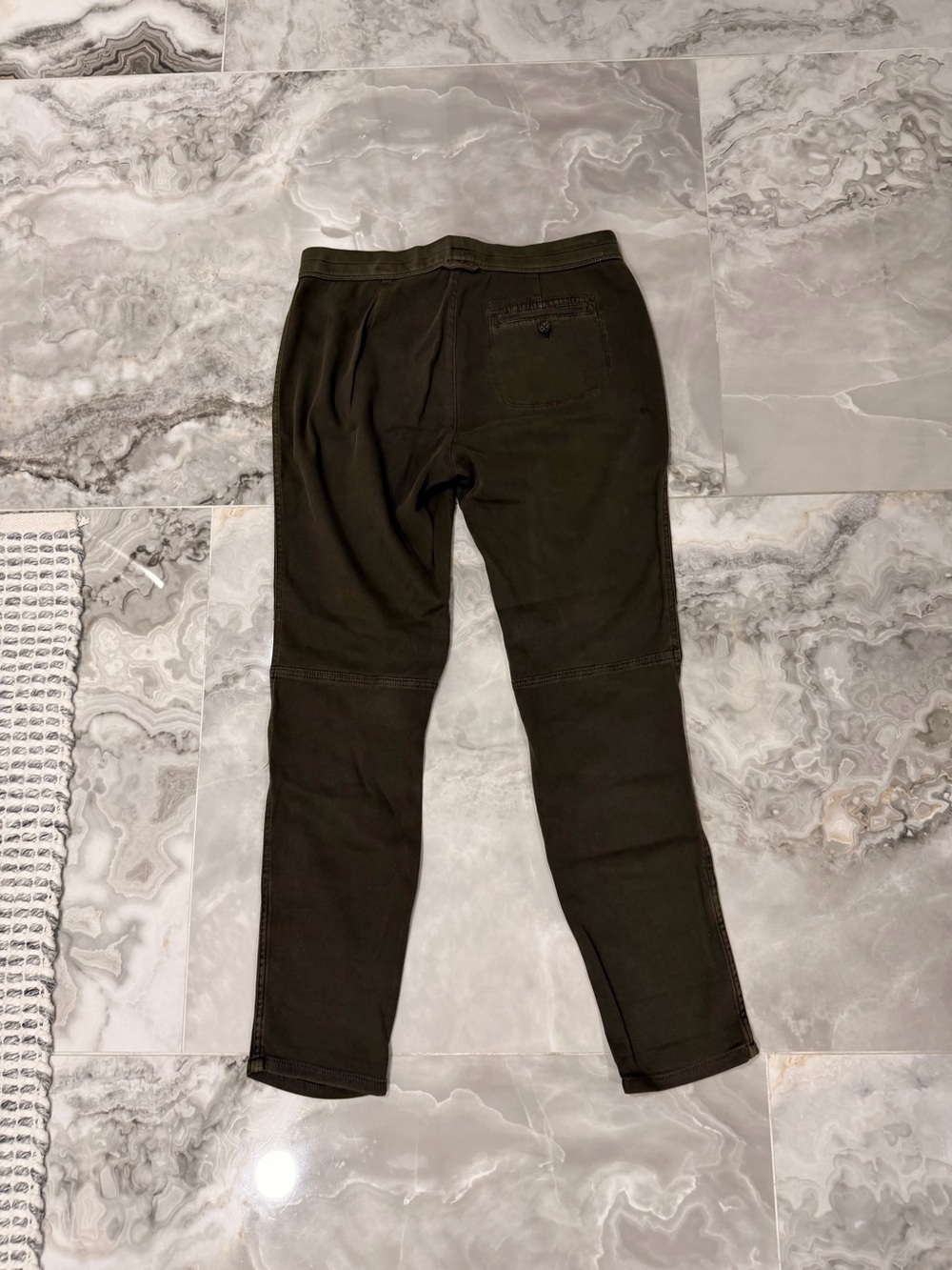James Perse SOFT DRAPE PANT color Smoky Green Pigment - Picture 7 of 7